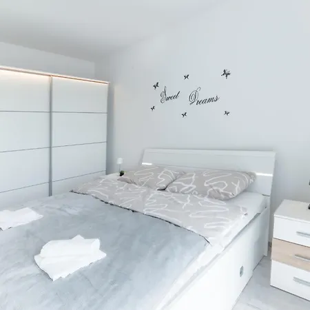Cozy And Modern Luce