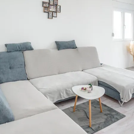 Cozy And Modern Luce