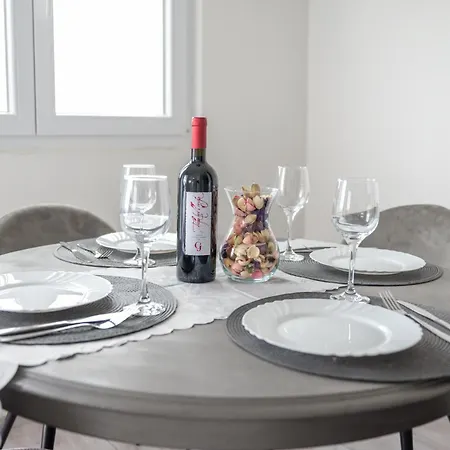 Cozy&modern Luce Apartament